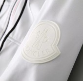 モンクレール 新作 新品同様超美品 通販＆送料 MC006