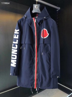 モンクレール 新作 新品同様超美品 通販＆送料 MC004