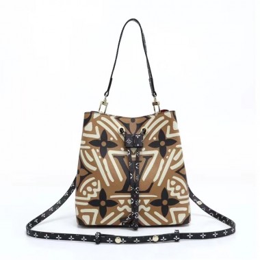 ルイヴィトン バッグ新作 人気 新品 通販＆送料込 LV725