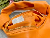 ボッテガ ヴェネタ 新作＆送料込 財布 BV3033