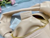 ボッテガ ヴェネタ 新作＆送料込 財布 BV3033