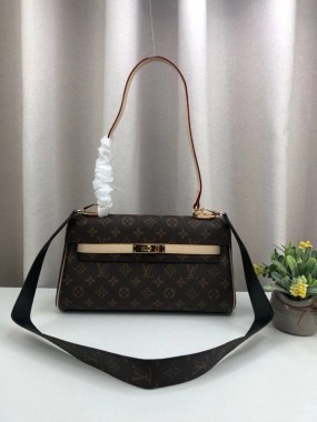ルイヴィトン バッグ新作 人気 新品 通販＆送料込 LV822