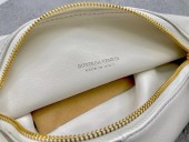 ボッテガ ヴェネタ 新作＆送料込 財布 BV3033
