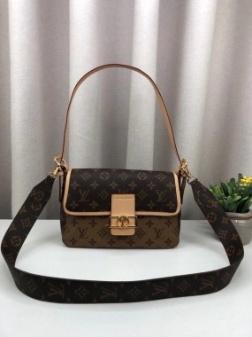 ルイヴィトン バッグ新作 人気 新品 通販＆送料込 LV826