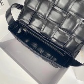 ボッテガ ヴェネタ 新作＆送料込 財布 BV8819