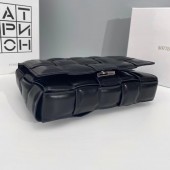 ボッテガ ヴェネタ 新作＆送料込 財布 BV8819