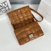 ボッテガ ヴェネタ 新作＆送料込 財布 BV8819