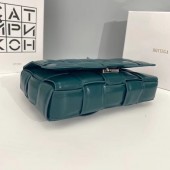 ボッテガ ヴェネタ 新作＆送料込 財布 BV8819