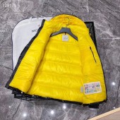 モンクレール   ダウンジャケット 新作 新品同様超美品 通販＆送料 MC0139