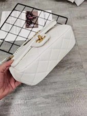 シャネル バッグ 人気 新作＆送料込(CHANEL)8235