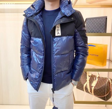 プラダ ダウンジャケット 新作 新品同様超美品 通販＆送料 PRADA0115