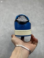 ナイキ 新作 本革 NIKE 靴 travis scott x fragment x air jordan aj1 low og sp military blue 通販＆送料込 NK013