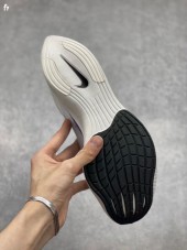 ナイキ 新作 本革 NIKE 靴 Zoomx vaporfly Next% 通販＆送料込 NK006