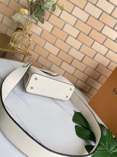 ルイヴィトン バッグ新作 人気 新品 通販＆送料込 M56071