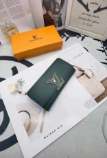 ルイヴィトン 財布 新作 人気 新品 通販＆送料込 M9376
