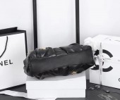 シャネル バッグ 人気 新作＆送料込(CHANEL)7008