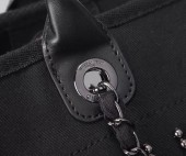 シャネル バッグ 人気 新作＆送料込(CHANEL)7009