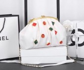 シャネル バッグ 人気 新作＆送料込(CHANEL)7008