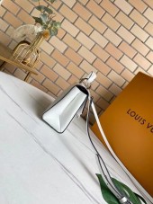 ルイヴィトン バッグ 新作 人気 新品 通販＆送料込 M55977