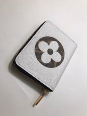 ルイヴィトン 財布 新作 人気 新品 通販＆送料込 M67878