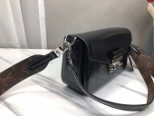 ルイヴィトン バッグ 新作 人気 新品 通販＆送料込 M52022