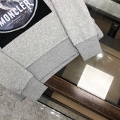 モンクレール  新作 新品同様超美品 通販＆送料 MC0282