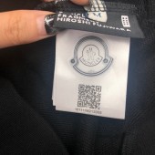 モンクレール  新作 新品同様超美品 通販＆送料 MC0286