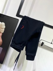 モンクレール  新作 新品同様超美品 通販＆送料 MC0236