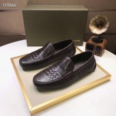 ボッテガヴェネタ カジュアルシューズ 新作 新品同様超美品 通販＆送料込 運動靴 男性用 BV011