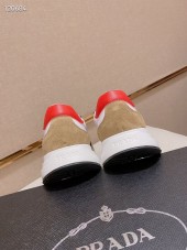 プラダ カジュアルシューズ 新作 本革 新品同様超美品 通販＆送料込 運動靴 男性用 PRA061