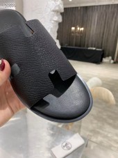 Hermes カジュアルシューズ 新作 本革 新品同様超美品 通販＆送料込 運動靴 男性用 her062