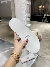 Hermes カジュアルシューズ 新作 本革 新品同様超美品 通販＆送料込 運動靴 男性用 her052