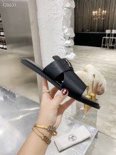 Hermes カジュアルシューズ 新作 本革 新品同様超美品 通販＆送料込 運動靴 男性用 her030