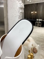 Hermes カジュアルシューズ 新作 本革 新品同様超美品 通販＆送料込 運動靴 男性用 her054