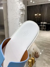 Hermes カジュアルシューズ 新作 本革 新品同様超美品 通販＆送料込 運動靴 男性用 her052
