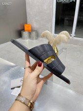 Hermes カジュアルシューズ 新作 本革 新品同様超美品 通販＆送料込 運動靴 男性用 her034