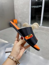 Hermes カジュアルシューズ 新作 本革 新品同様超美品 通販＆送料込 運動靴 男性用 her038