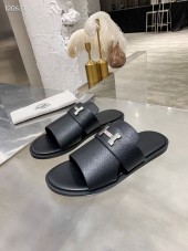 Hermes カジュアルシューズ 新作 本革 新品同様超美品 通販＆送料込 運動靴 男性用 her030