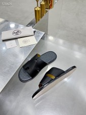 Hermes カジュアルシューズ 新作 本革 新品同様超美品 通販＆送料込 運動靴 男性用 her037