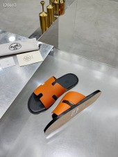Hermes カジュアルシューズ 新作 本革 新品同様超美品 通販＆送料込 運動靴 男性用 her041