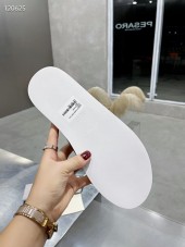 Hermes カジュアルシューズ 新作 本革 新品同様超美品 通販＆送料込 運動靴 男性用 her036