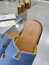 Hermes カジュアルシューズ 新作 本革 新品同様超美品 通販＆送料込 運動靴 男性用 her039