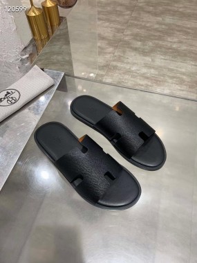 Hermes カジュアルシューズ 新作 本革 新品同様超美品 通販＆送料込 運動靴 男性用 her062