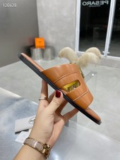 Hermes カジュアルシューズ 新作 本革 新品同様超美品 通販＆送料込 運動靴 男性用 her033