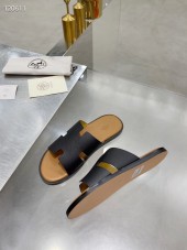 Hermes カジュアルシューズ 新作 本革 新品同様超美品 通販＆送料込 運動靴 男性用 her050