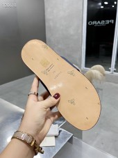 Hermes カジュアルシューズ 新作 本革 新品同様超美品 通販＆送料込 運動靴 男性用 her044