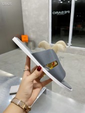Hermes カジュアルシューズ 新作 本革 新品同様超美品 通販＆送料込 運動靴 男性用 her036