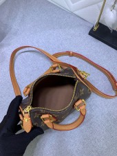 ルイヴィトン バッグ 新作 人気 新品 通販＆送料込 M81085