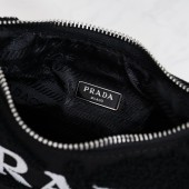 プラダ  バッグ 人気 新作＆送料込 新入荷 PR8802
