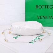 ボッテガ ヴェネタ 新作＆送料込 財布 BV3044
